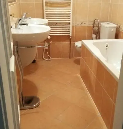 Apartment Alphonse Mucha 2 Bedroom Apt Karlovy Vary