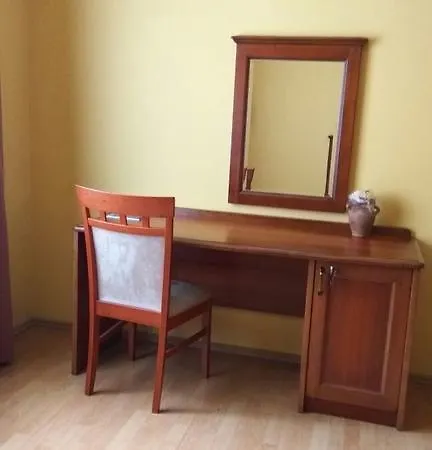 Alphonse Mucha 2 Bedroom Apt Apartment *