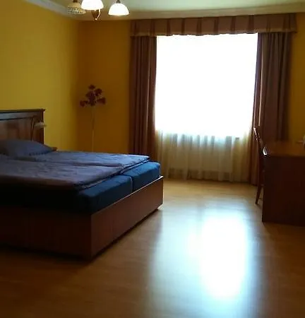 Alphonse Mucha 2 Bedroom Apt Apartment *